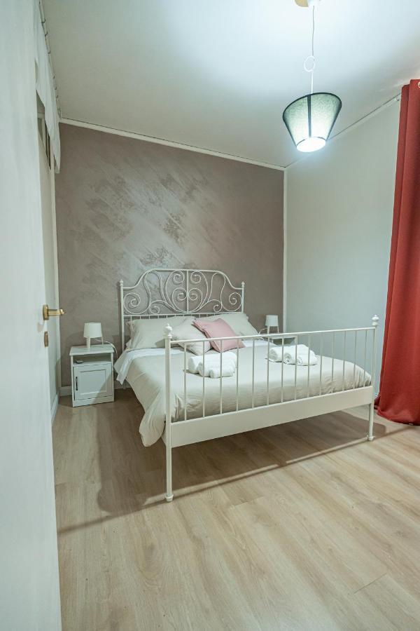 Casa Vacanze Decumano 18 Napels Buitenkant foto