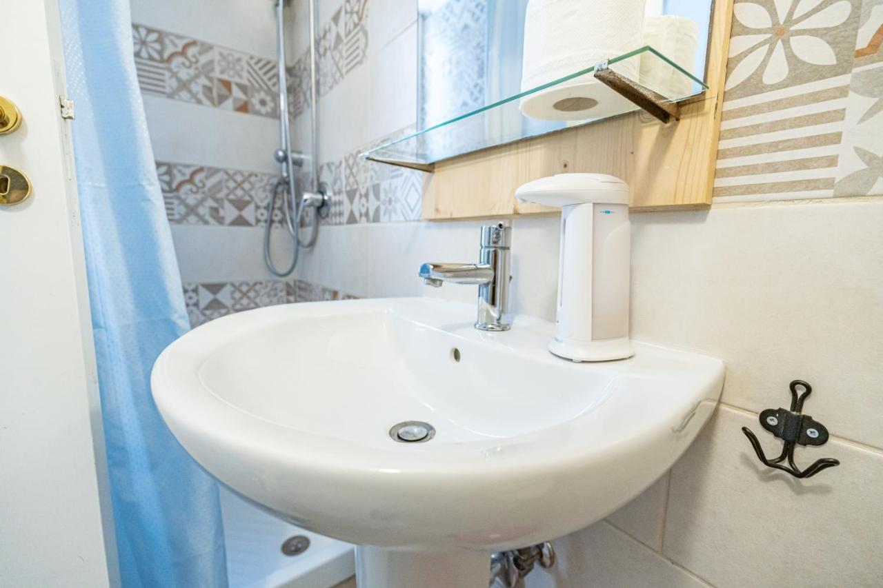 Casa Vacanze Decumano 18 Napels Buitenkant foto