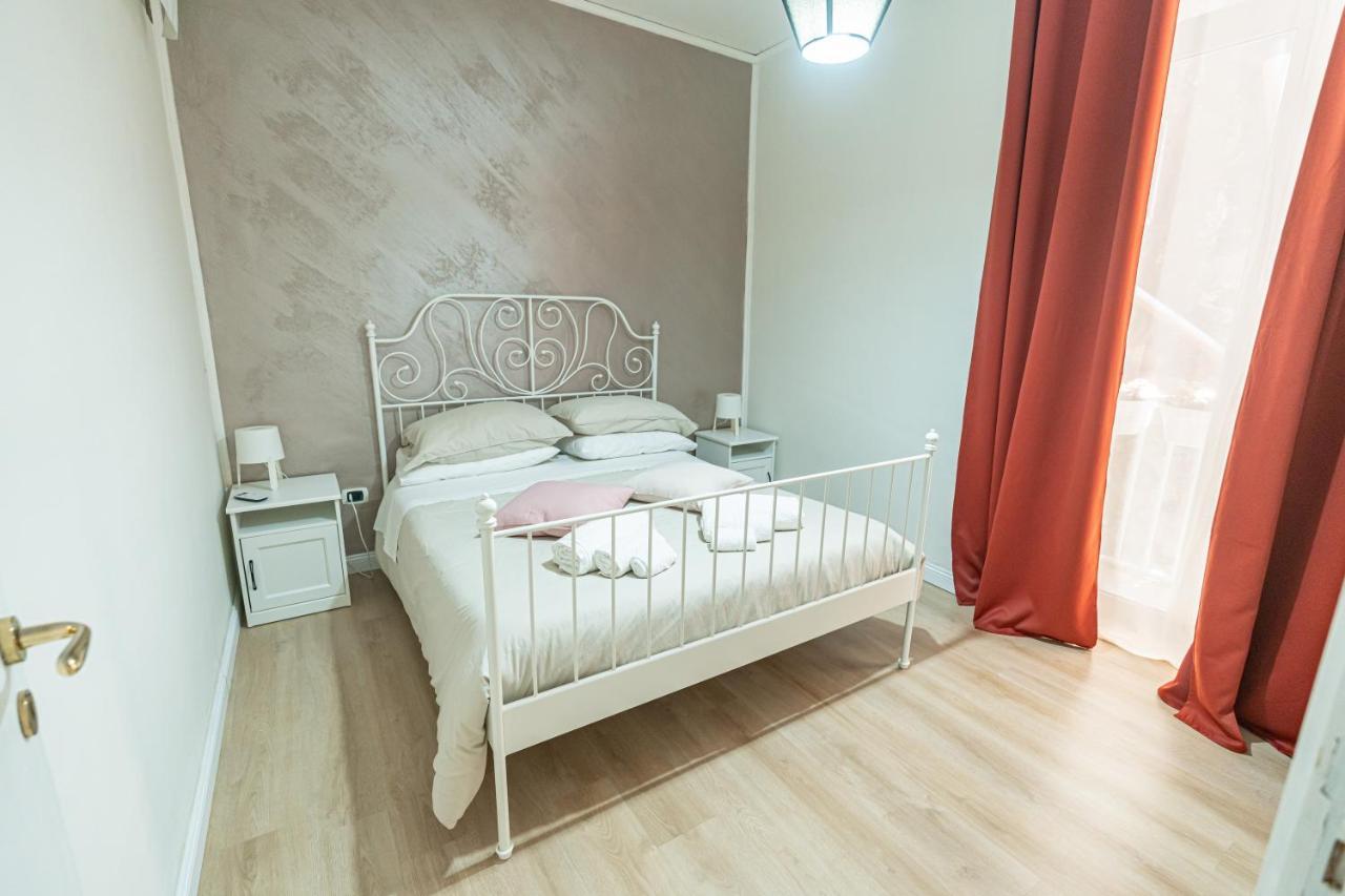 Casa Vacanze Decumano 18 Napels Buitenkant foto